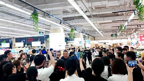 胖東來(lái)回應(yīng)幫扶永輝 調(diào)改包括員工薪酬,還將上架胖東來(lái)產(chǎn)品